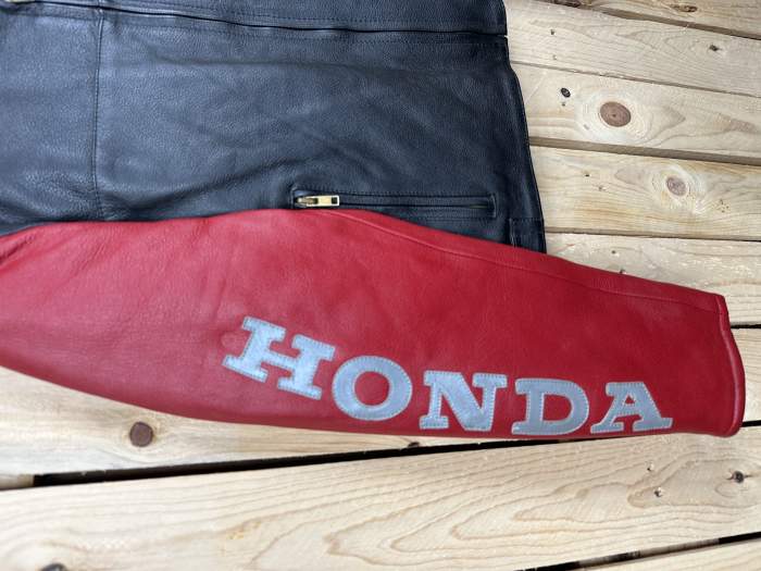 CHAQUETA T-S DE MOTO GARIBALDI HONDA NEGRO