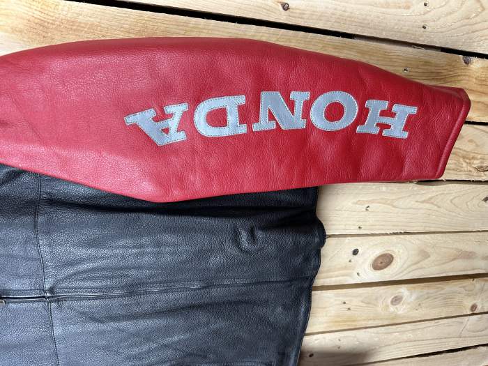 CHAQUETA T-S DE MOTO GARIBALDI HONDA NEGRO