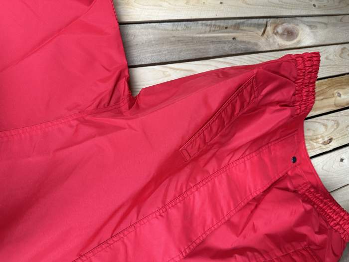 CHAQUETA T-S CHUBASQUERO GARIBALDI ROJO 46