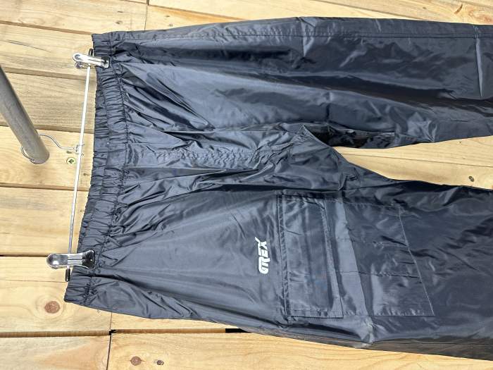PANTALON IMPERMEABLE GREX NEGRO L