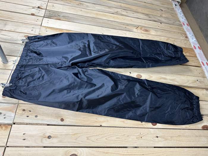 PANTALON IMPERMEABLE GREX NEGRO L