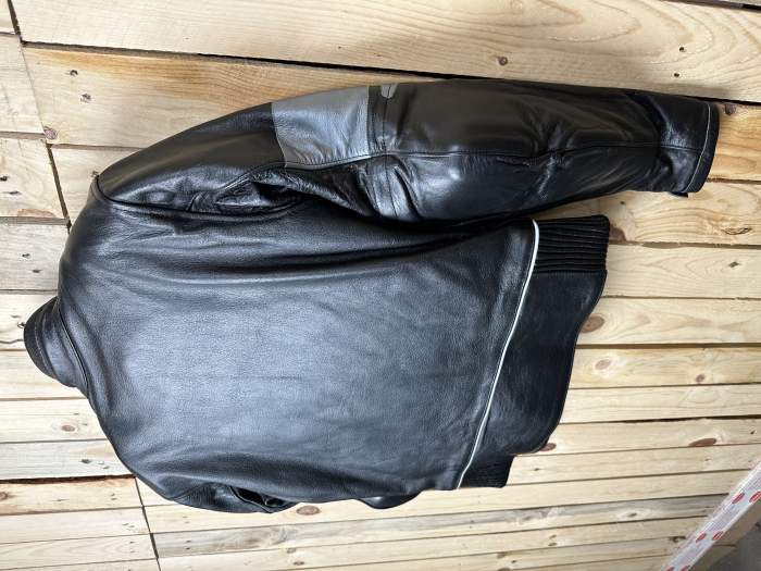 CHAQUETA T-S DE MOTO GARIBALDI 1 NEGRA 2