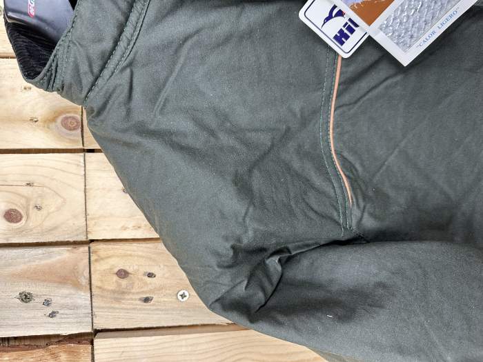 CHAQUETA T-S IMPERMEABLE KIWI GRASA VERDE