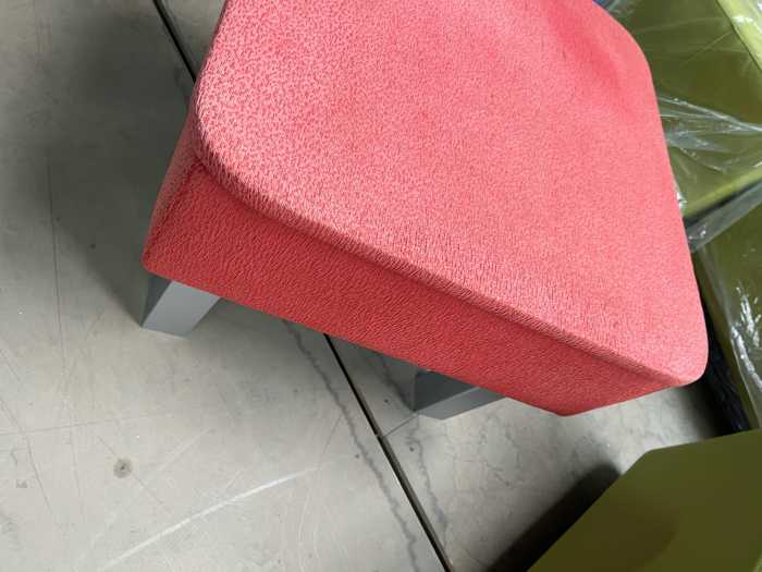 TABURETE LARS ROJO - QrBox.es