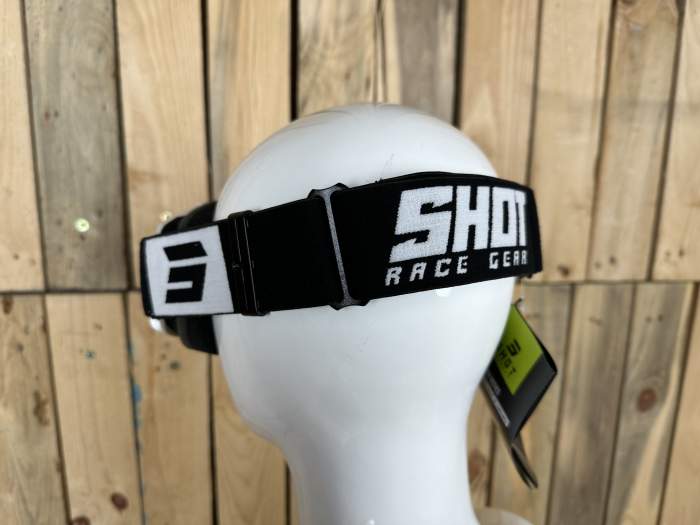 GAFAS SHOT IRIS FASHION BLACK/WHITE