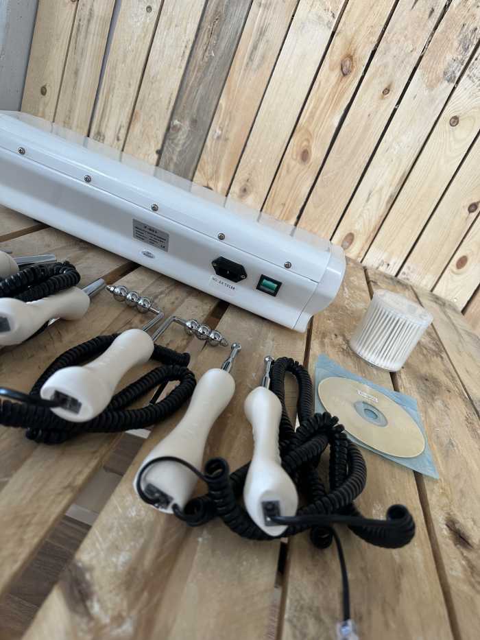 MAQUINA ALTA FREQUENCIA F-903 - QrBox.es