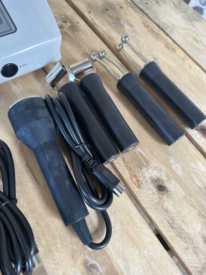 MAQUINA BELLEZA 3 EN 1 F-906 - QrBox.es