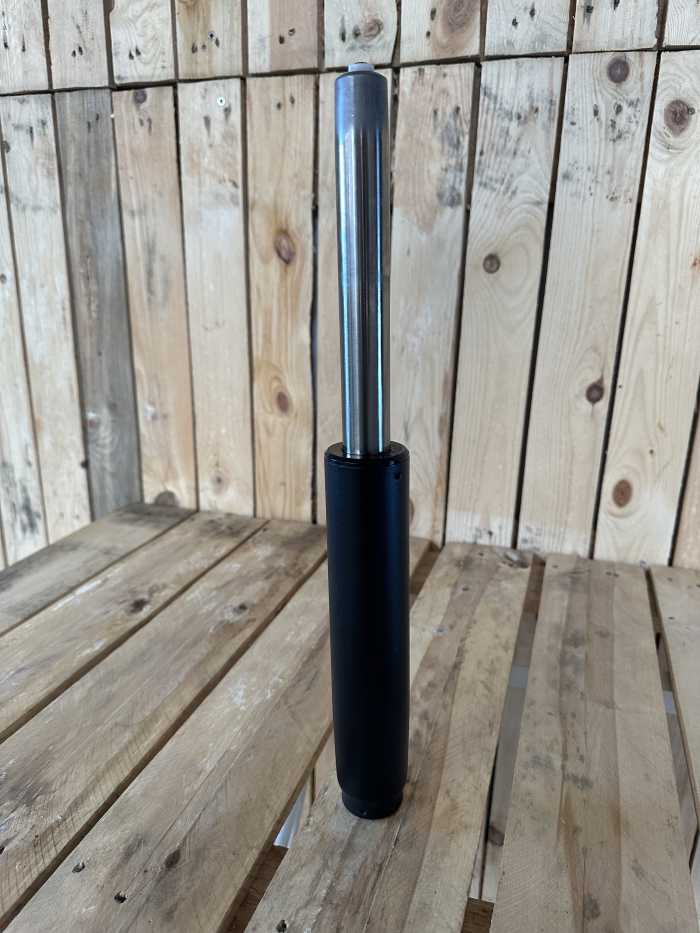 PISTON DE GAS NEGRO CORTO - QrBox.es