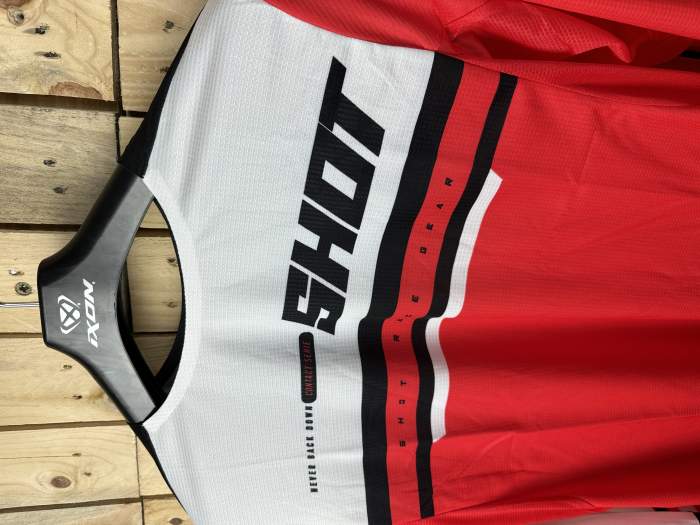 CAMISETA T-XL SHOT SHINING RED