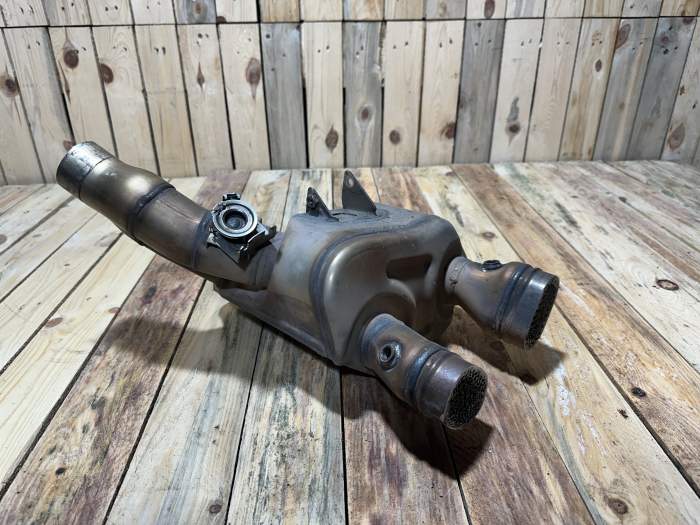 CATALIZADOR S1000RR SIN COLECTORES 19-24