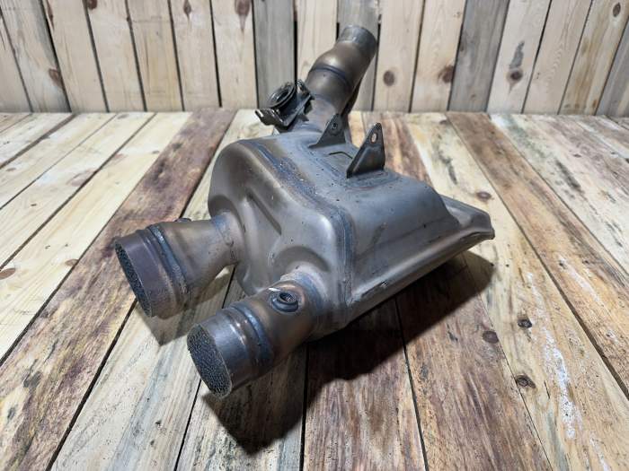 CATALIZADOR S1000RR SIN COLECTORES 19-24