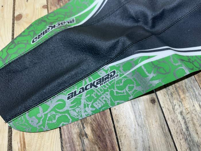 FUNDA ASIENTO TRIBAL SKULL KX 125-250 / 03-08