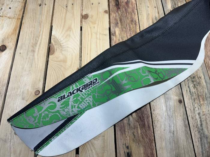 FUNDA ASIENTO TRIBAL SKULL KX 125-250 / 03-08
