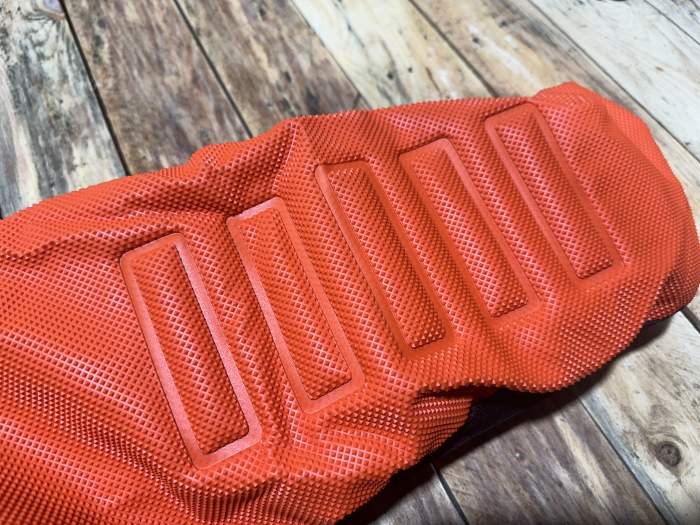 FUNDA ASIENTO ENDURO NARANJA ELASTICA