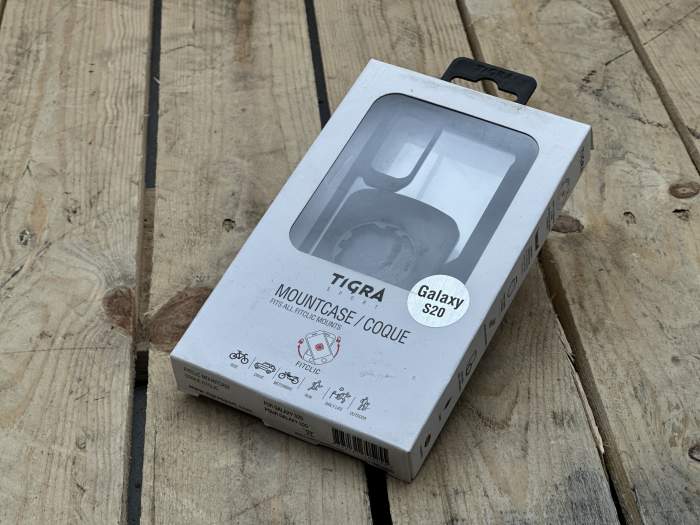 FUNDA MOVIL TIGRA GALAXY S20