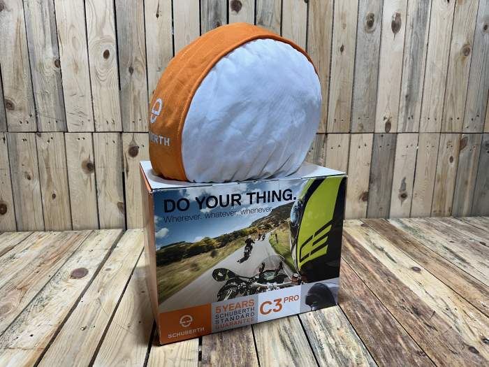 CASCO T-2XL SCHUBERTH C3 PRO + INTERCOM MIDLAND