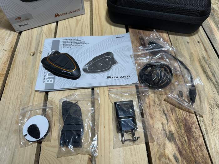 CASCO T-2XL SCHUBERTH C3 PRO + INTERCOM MIDLAND