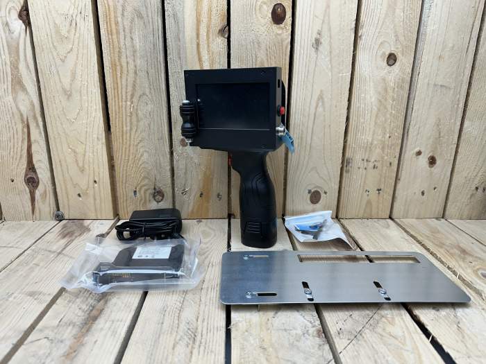 IMPRESORA DE INYECCCION DE TINTA PORTATIL - QrBox.es