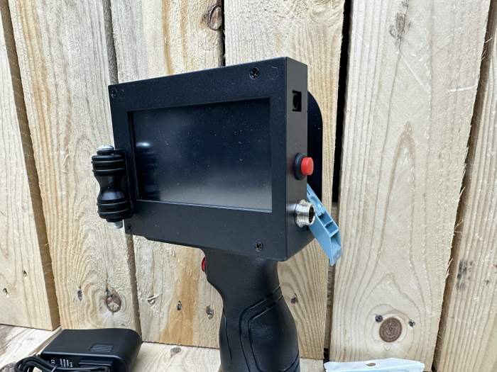 IMPRESORA DE INYECCCION DE TINTA PORTATIL - QrBox.es