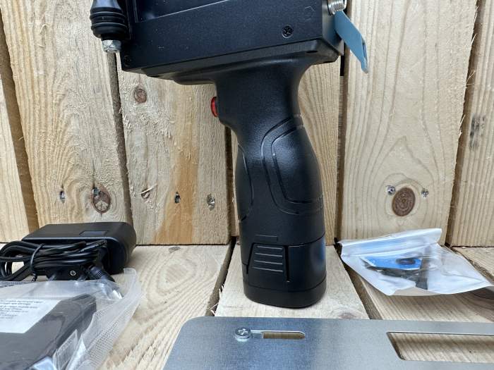 IMPRESORA DE INYECCCION DE TINTA PORTATIL - QrBox.es