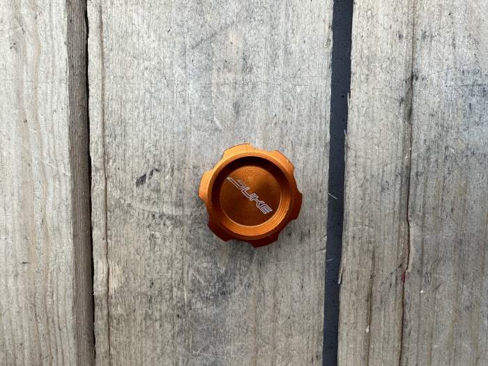 TAPON LIQUIDO DE FRENO TRASERO KTM