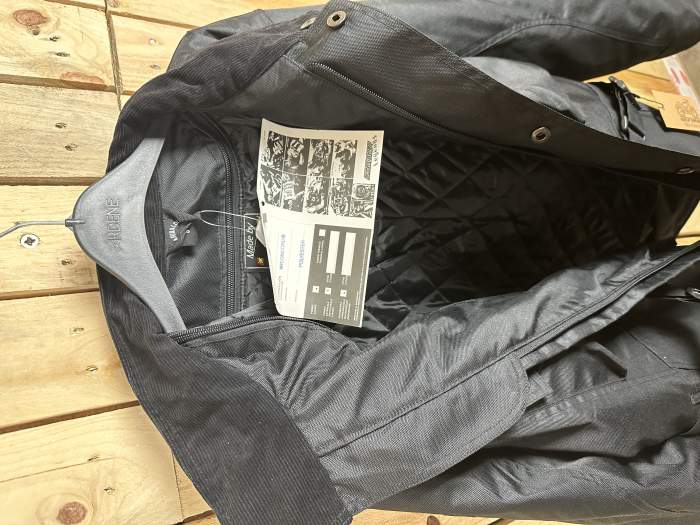 CHAQUETA T-S MOTO IMPERMEABLE GARIBALDI NEGRA 2