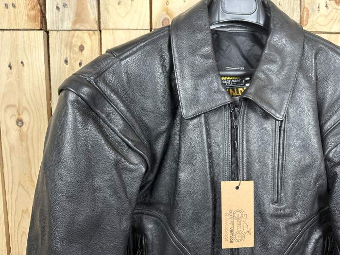CHAQUETA T-L CASUAL CUERO NEGRO GARIBALDI 1