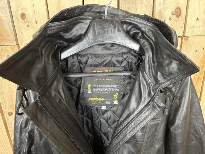 CHAQUETA T-XS MUJER GARIBALDI CUERO NEGRO