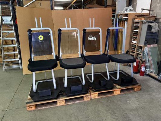 EXPOSITOR PARA SILLAS DE COCHE - QrBox.es
