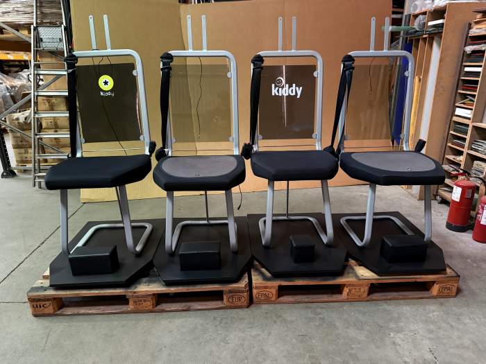 EXPOSITOR PARA SILLAS DE COCHE