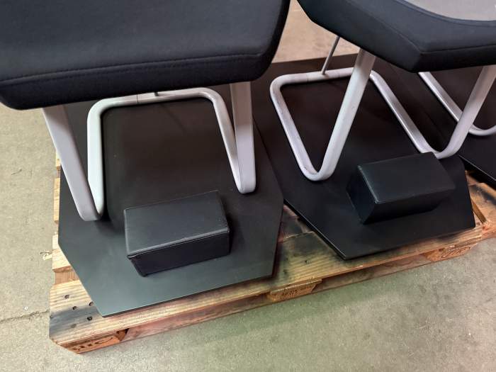 EXPOSITOR PARA SILLAS DE COCHE - QrBox.es