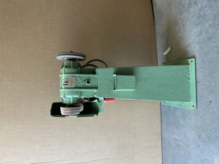 ESMERILADORA INDUSTRIAL FORMI 220/380V