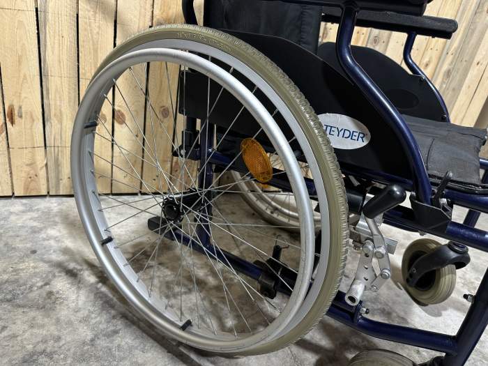 SILLA DE RUEDAS PLEGABLE