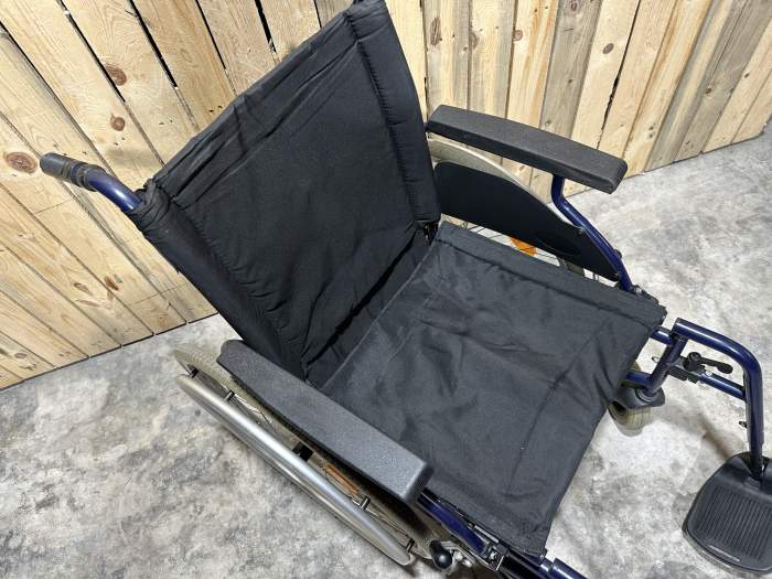 SILLA DE RUEDAS PLEGABLE