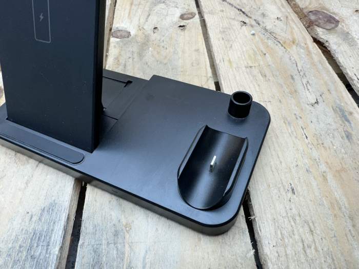 CARGADOR 4 EN 1 PARA DISPOSITIVOS APPLE