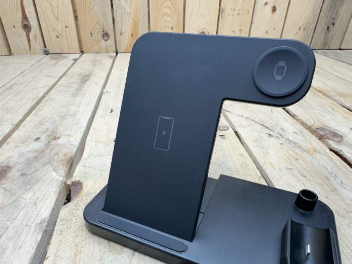 CARGADOR 4 EN 1 PARA DISPOSITIVOS APPLE