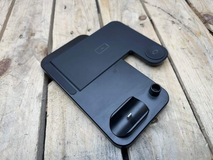 CARGADOR 4 EN 1 PARA DISPOSITIVOS APPLE