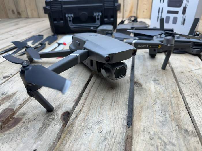 DRON DJI MAVIC 2 PRO FLY MORE KIT - QrBox.es