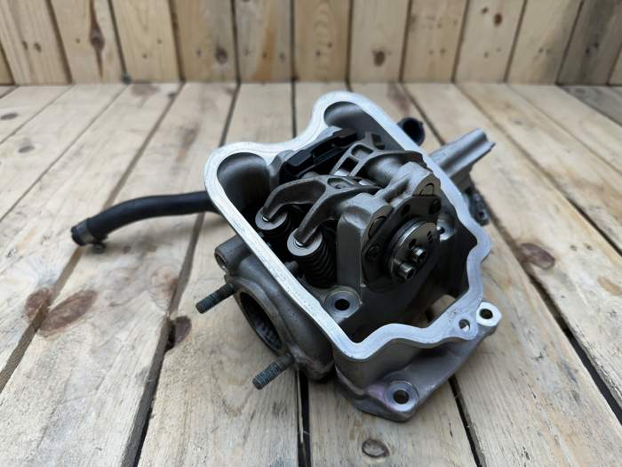 CULATA PIAGGIO BEVERLY 350 COMPLETA