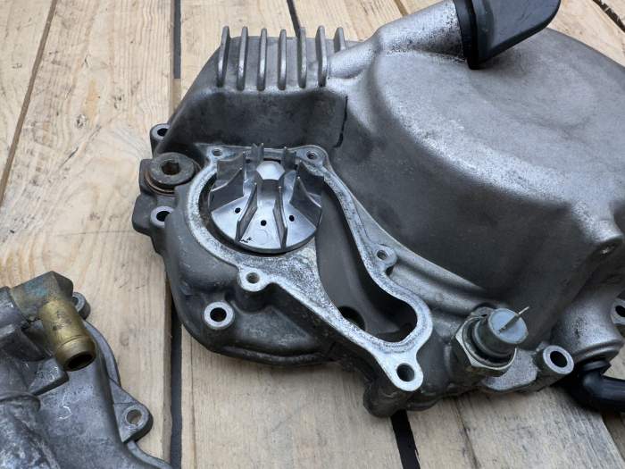 TAPA MOTOR IZQ. CON ESTATOR PIAGGIO BEVERLY 350