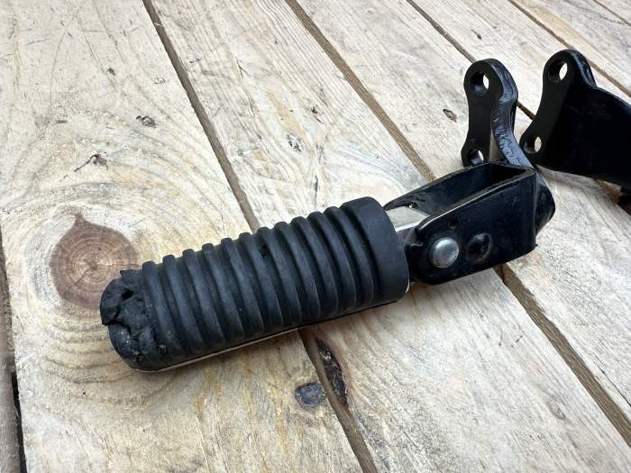 ESTRIBERAS YAMAHA XMAX 2004-2008