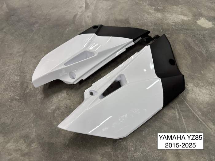 TAPAS LATERALES BLANCAS YAMAHA YZ85 2015-2025