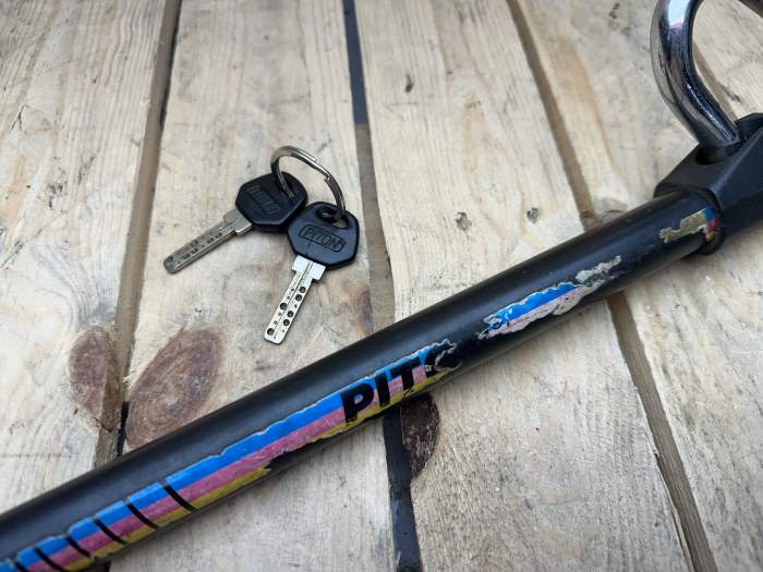 PITON ANTIRROBO VOLANTE EXTENSIBLE 73CM