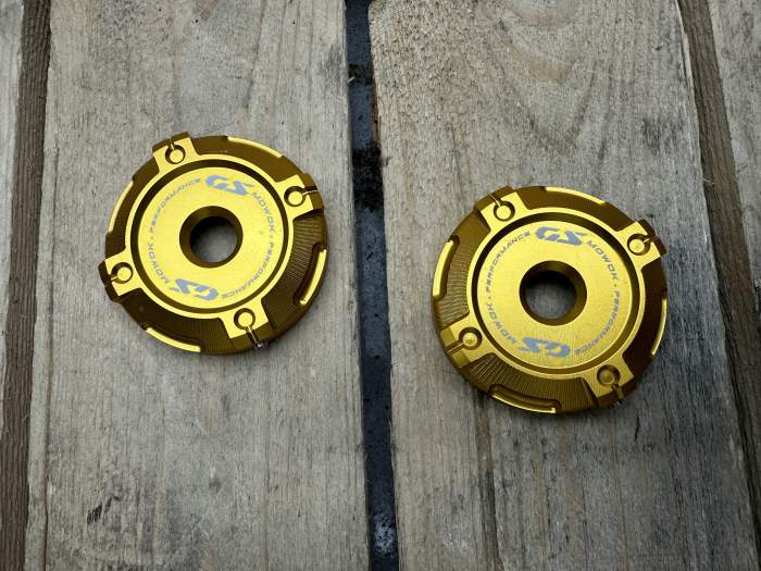 TAPA HORQUILLA BMW R1300GS CNC DORADA
