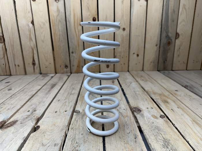 MUELLE DE SUSPENSIÓN TRASERA WP 42‑260 H/T