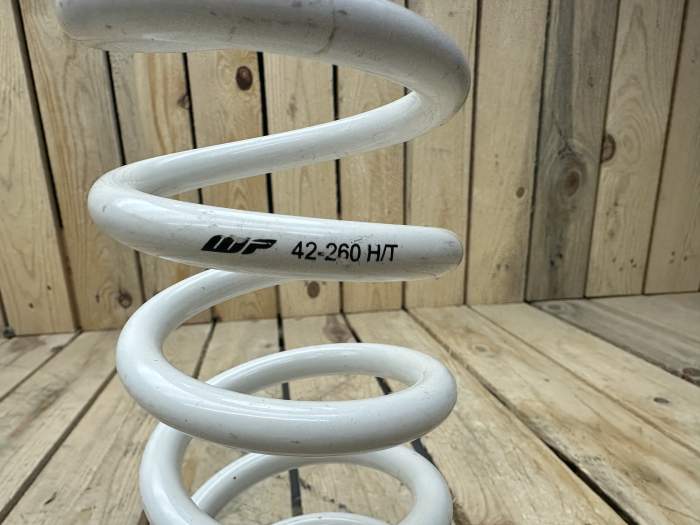 MUELLE DE SUSPENSIÓN TRASERA WP 42‑260 H/T