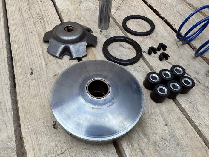VARIADOR ORIGINAL APRILIA SR50 + MUELLE POLINI
