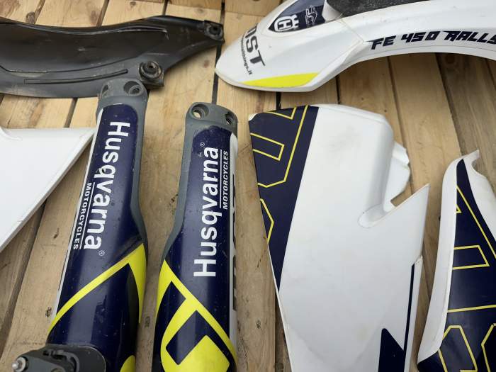 PLÁSTICA HUSQVARNA FE450 2022 MST RALLY