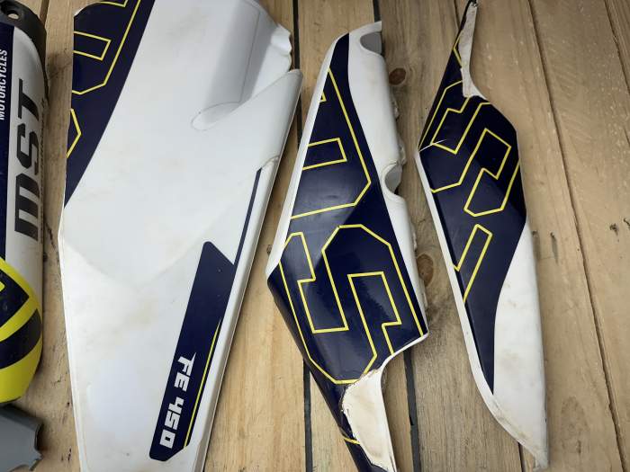 PLÁSTICA HUSQVARNA FE450 2022 MST RALLY