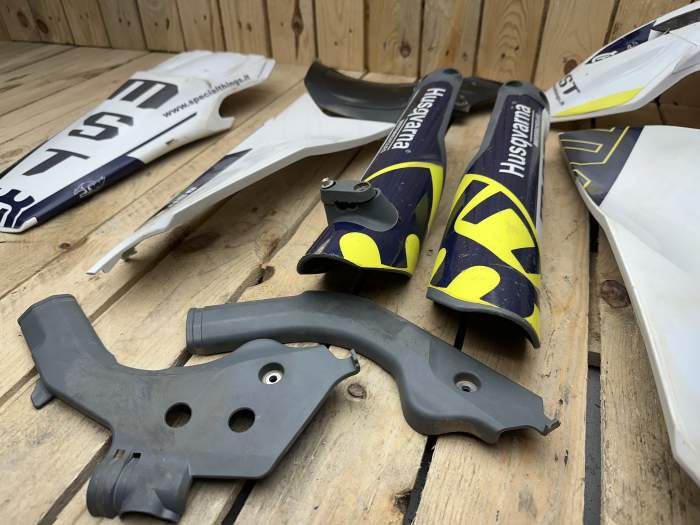 PLÁSTICA HUSQVARNA FE450 2022 MST RALLY